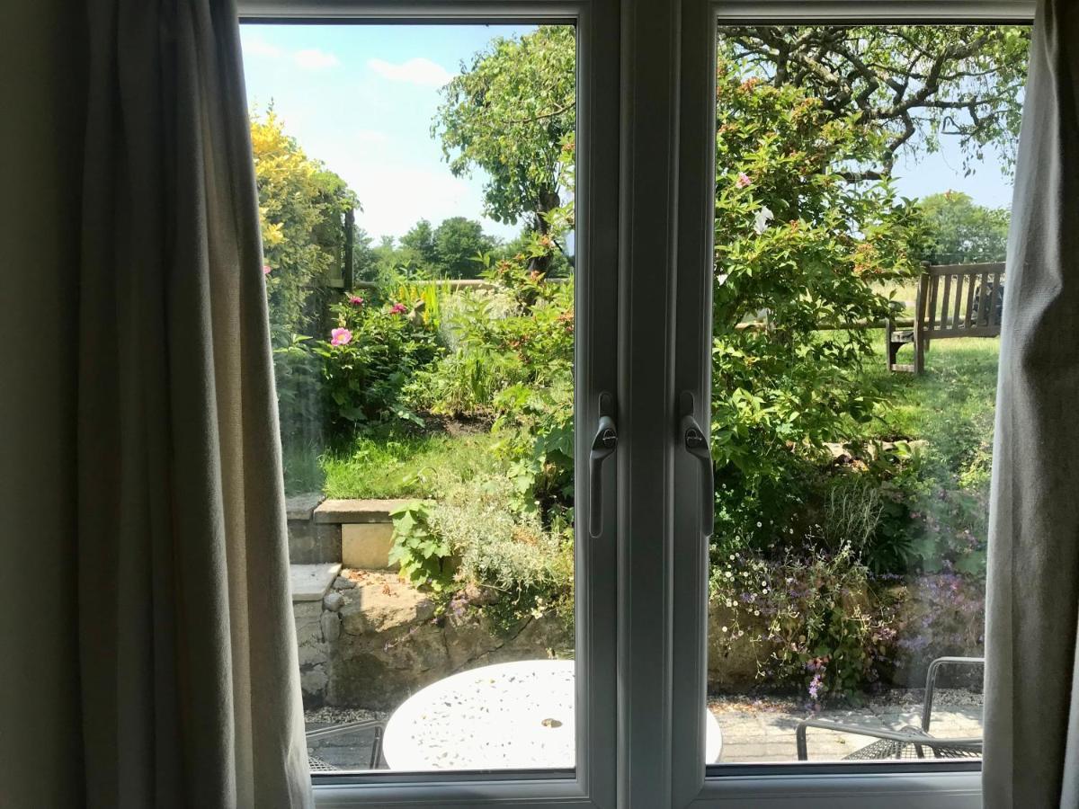 Charming Modernized Country Cottage Near Mere, Wiltshire Mere  Kültér fotó